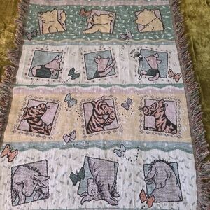 Disney Classic Pooh Multicolor Tapestry